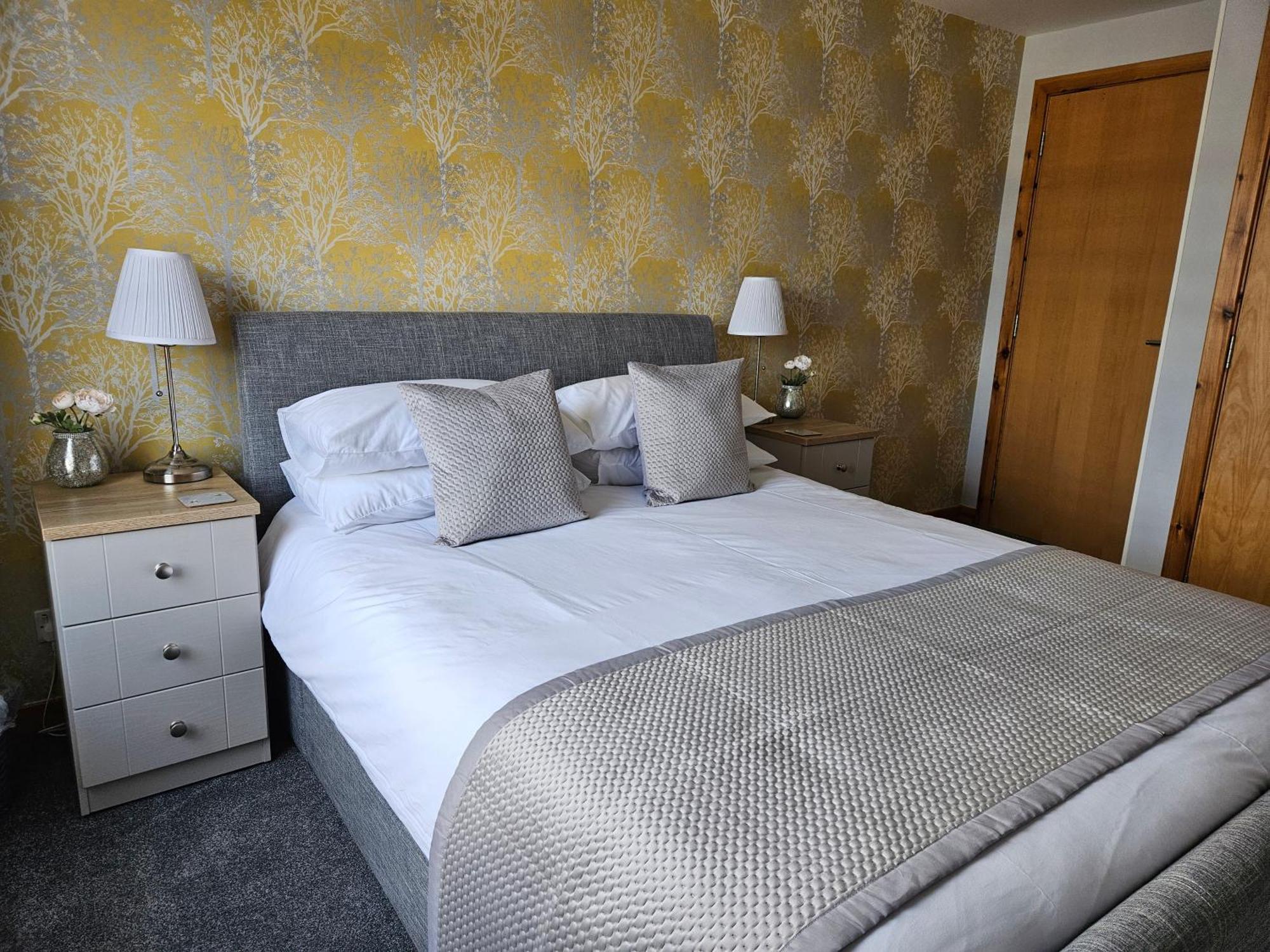 37 Farraline Court, City Centre Apartment Inverness Eksteriør billede